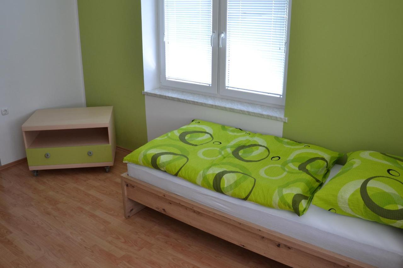 Apartma Ob Potoku Luče 外观 照片