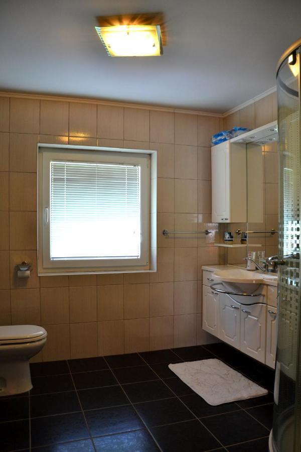 Apartma Ob Potoku Luče 外观 照片